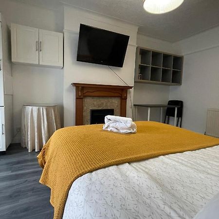 Beautiful Private Rooms In London Central Willesden Green Exterior foto